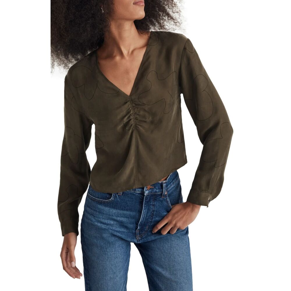 Madewell Brushed Ruched Front Long Sleeve Top in Green, Size 8 (D2)